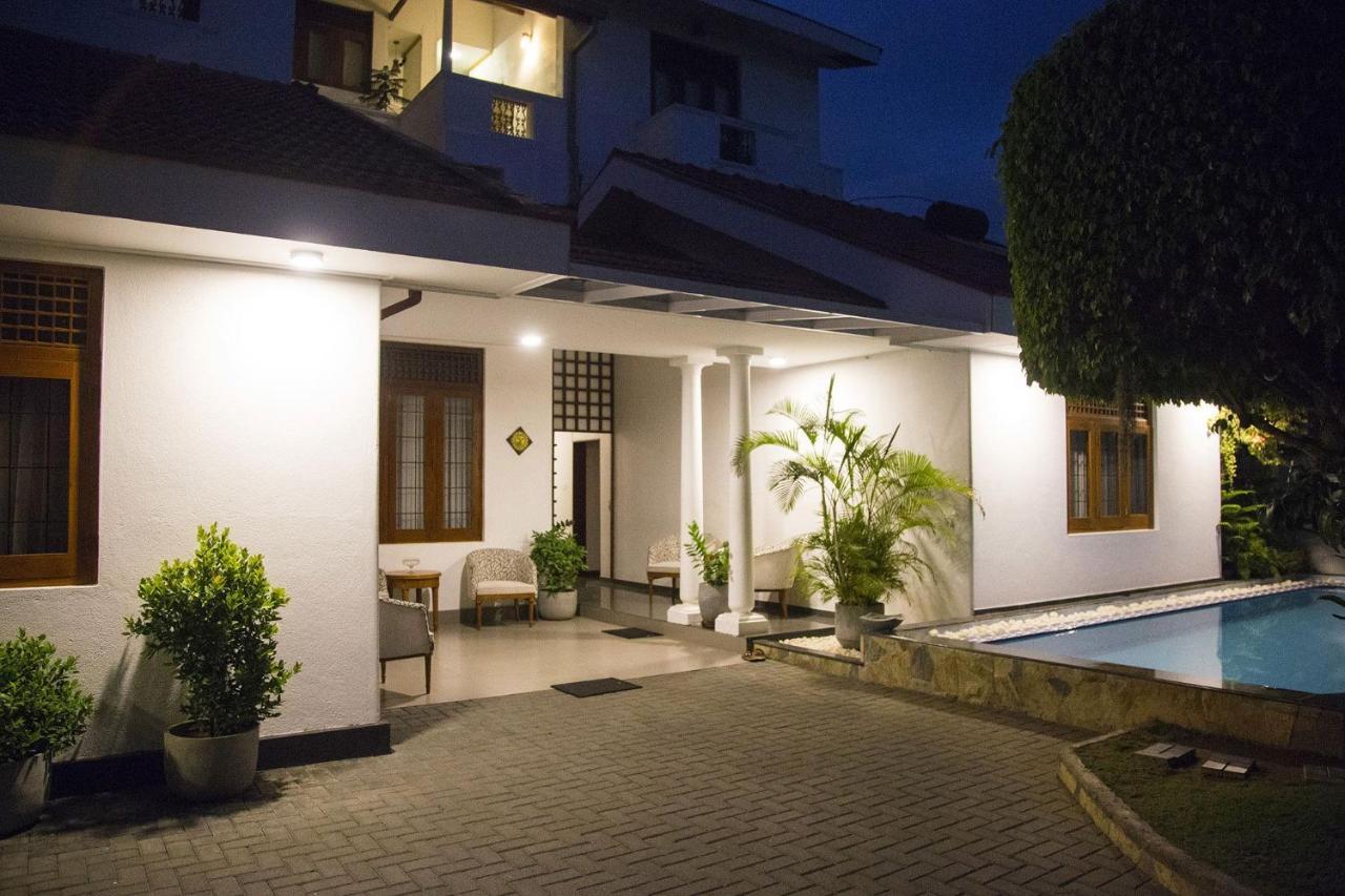 Suriya Arana Panzió Negombo Kültér fotó