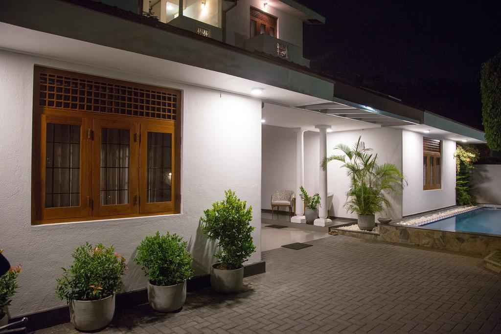 Suriya Arana Panzió Negombo Kültér fotó